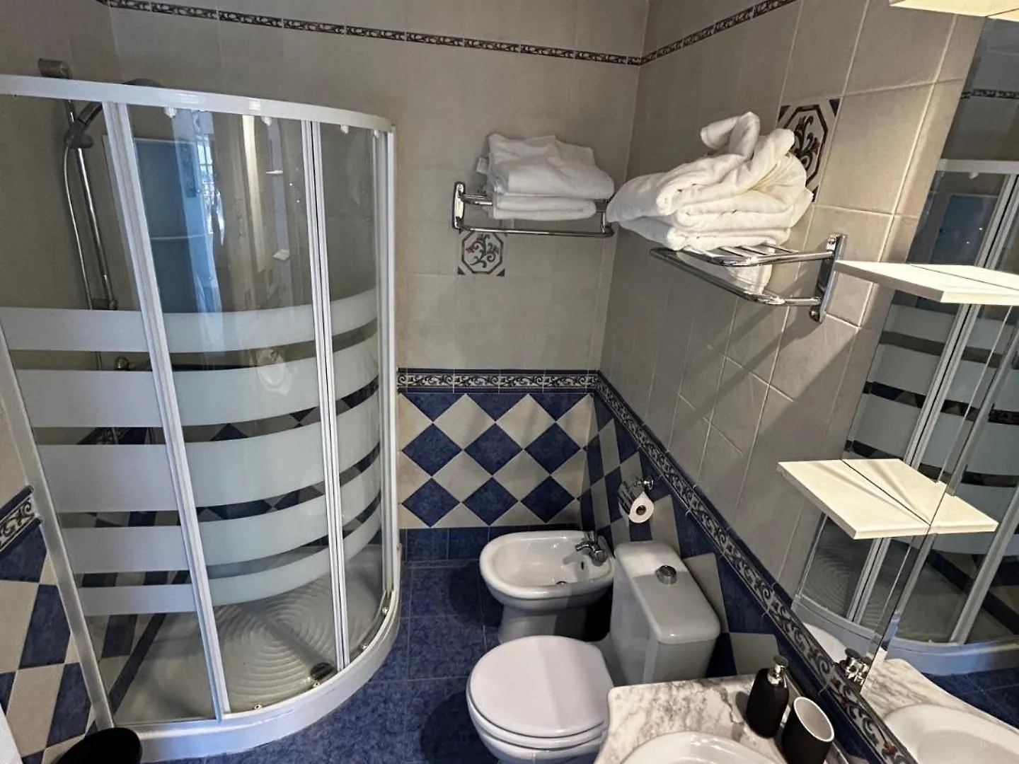 Tio Charles Village Benalmadena Apartment